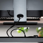 Bilgisayar Masalarında Düzeni Sağlayan Kablo Yönetimi ve Düzenleyici Aparatlar