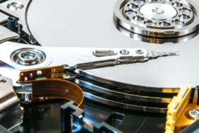 Bilgisayara bağlı harici disk (temsili görsel)