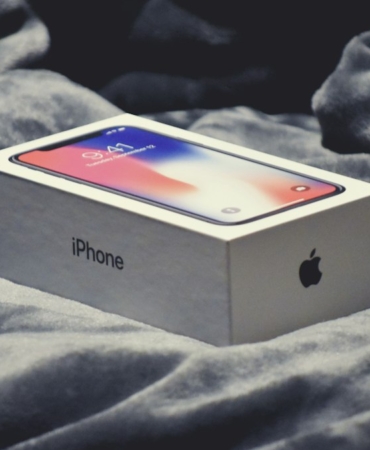 Telefon ekranında görünen cihaz bilgileri (temsili görsel)