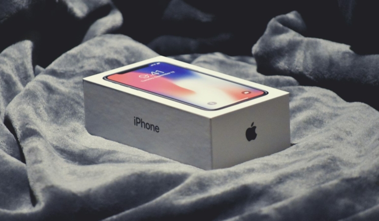 Telefon ekranında görünen cihaz bilgileri (temsili görsel)