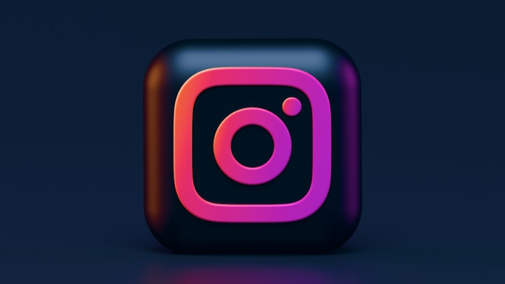 Üç boyutlu Instagram logosu