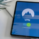 Dizüstü bilgisayarda güvenli internet bağlantısı (temsili görsel)