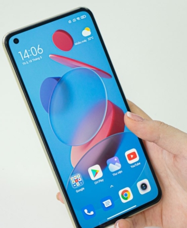 Kompakt amiral gemisi akıllı telefon (temsili görsel)